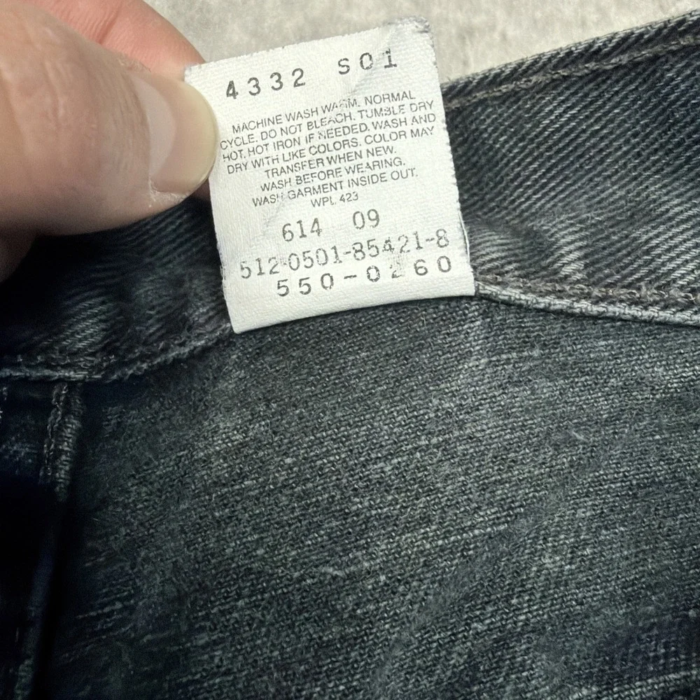 Vintage 90s Levi's 550 Relaxed Fit Jeans Men 33x30 Black Made in USA Grunge Work